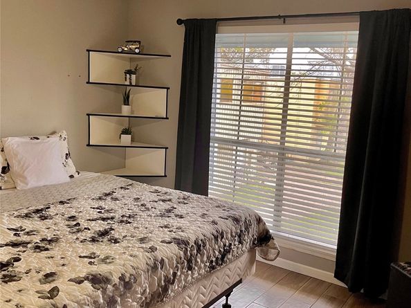 5625 Antoine Drive 1703, Houston TX 77091