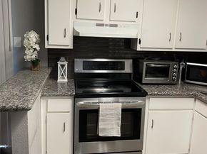 5625 Antoine Drive 1703, Houston TX 77091