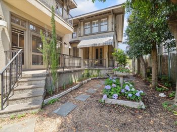 2614 Stanford Street