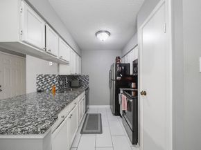 2120 El Paseo Street 3007, Houston TX 77054