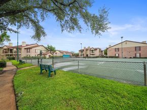 2120 El Paseo Street 3007, Houston TX 77054