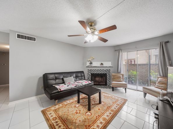 2120 El Paseo Street 3007, Houston TX 77054