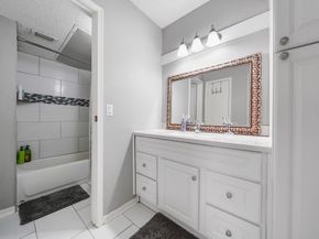 2120 El Paseo Street 3007, Houston TX 77054