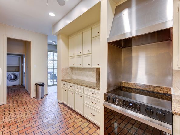 7530 Del Monte Drive, Houston TX 77063