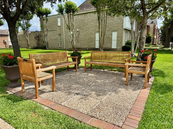 7530 Del Monte Drive, Houston TX 77063