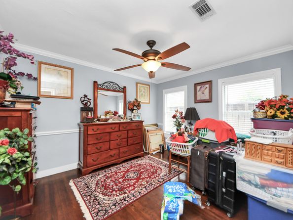 729 E 9th Street, Houston TX 77007