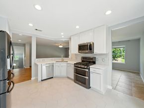 13600 Breton Ridge Street 7B, Houston TX 77070