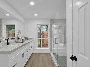 70 Breezy Point Place, The Woodlands TX 77381