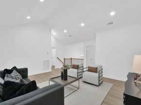 70 Breezy Point Place, The Woodlands TX 77381