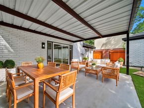 70 Breezy Point Place, The Woodlands TX 77381