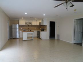 535 Arlington Street, Houston TX 77007