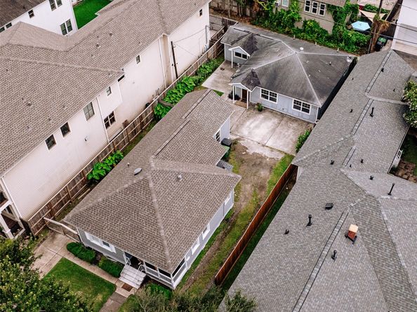 535 Arlington Street, Houston TX 77007