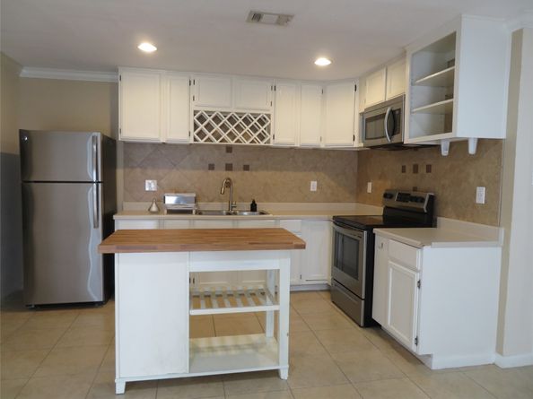 535 Arlington Street, Houston TX 77007