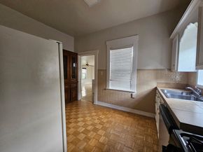 535 Arlington Street, Houston TX 77007