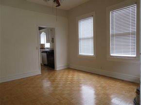 535 Arlington Street, Houston TX 77007