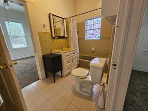 535 Arlington Street, Houston TX 77007