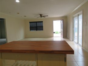 535 Arlington Street, Houston TX 77007