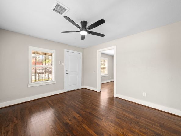 5519 Chapman Street, Houston TX 77009