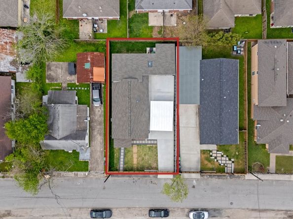 1009 Genova Street, Houston TX 77009