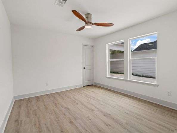 1009 Genova Street, Houston TX 77009