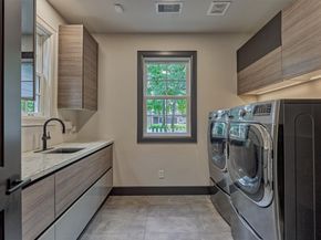 64 Autumn Crescent, The Woodlands TX 77381