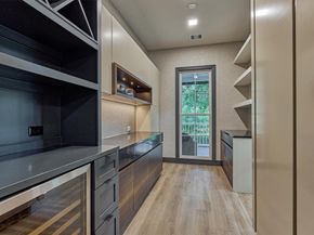 64 Autumn Crescent, The Woodlands TX 77381