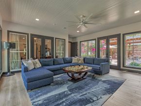 64 Autumn Crescent, The Woodlands TX 77381