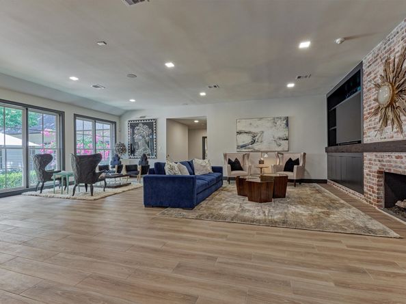 64 Autumn Crescent, The Woodlands TX 77381
