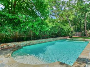 64 Autumn Crescent, The Woodlands TX 77381
