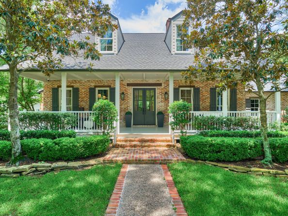 64 Autumn Crescent, The Woodlands TX 77381