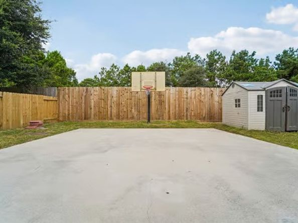16223 Cotton Grove Lane, Houston TX 77044