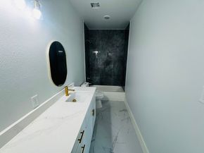8128 Penrod Street, Houston TX 77028