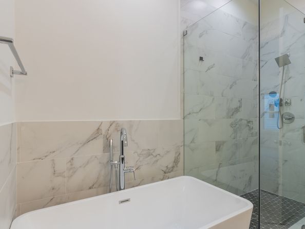 5841 Dolores Street, Houston TX 77057