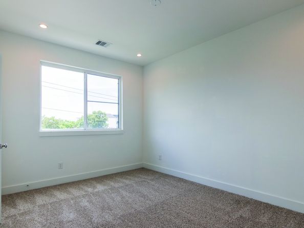 5841 Dolores Street, Houston TX 77057