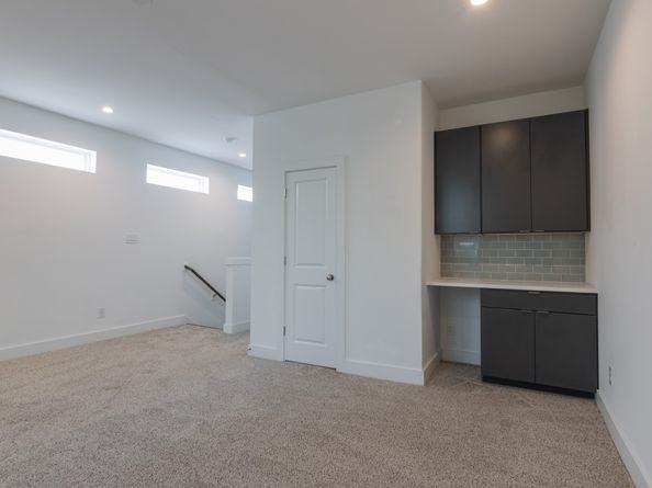 5841 Dolores Street, Houston TX 77057