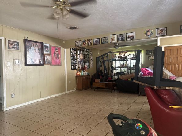 14527 Roundstone Lane, Houston TX 77015