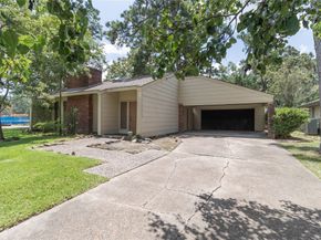 1926 Maple Lakes Drive, Houston TX 77339
