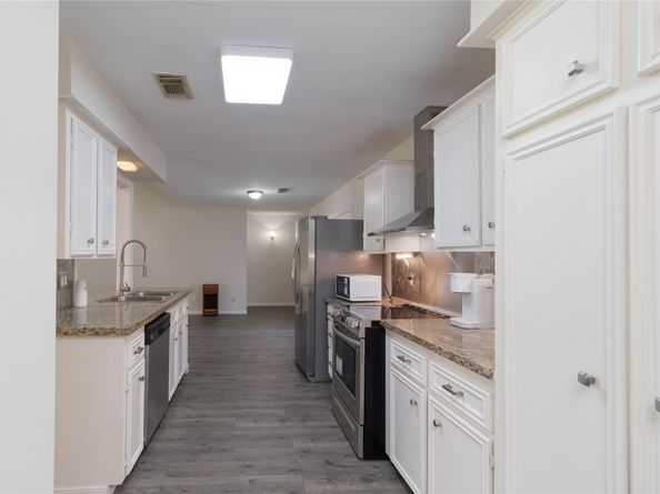 1926 Maple Lakes Drive, Houston TX 77339
