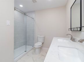 1926 Maple Lakes Drive, Houston TX 77339