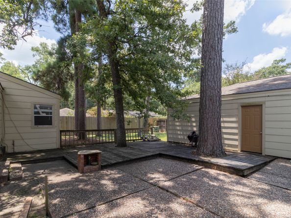 1926 Maple Lakes Drive, Houston TX 77339