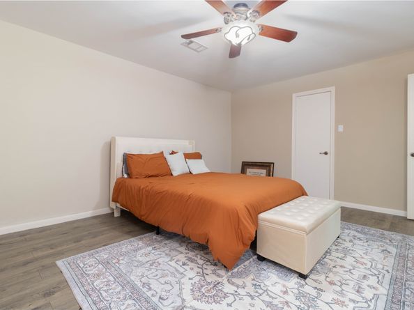 1926 Maple Lakes Drive, Houston TX 77339