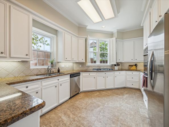 2403 Potomac Drive, Houston TX 77057
