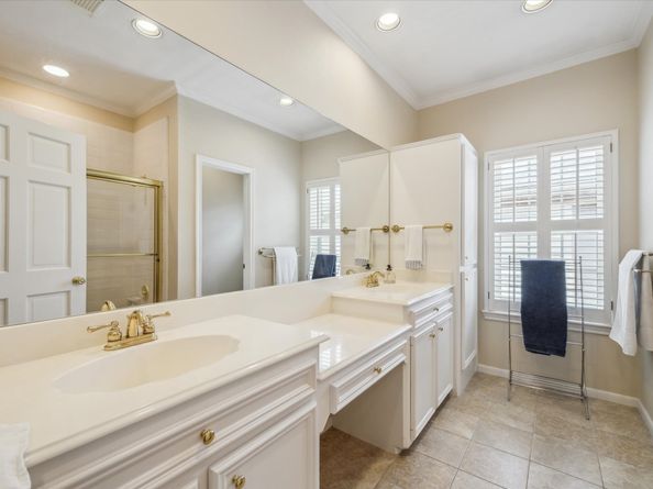 2403 Potomac Drive, Houston TX 77057