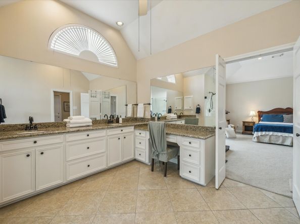 2403 Potomac Drive, Houston TX 77057