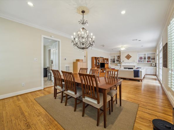 2403 Potomac Drive, Houston TX 77057