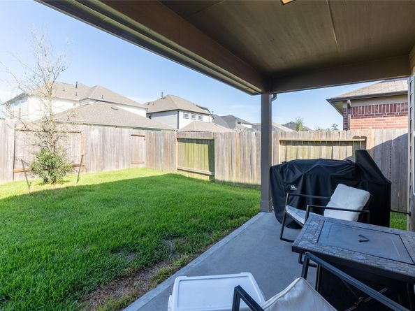 1807 Cypress Canyon Trail, Conroe TX 77301