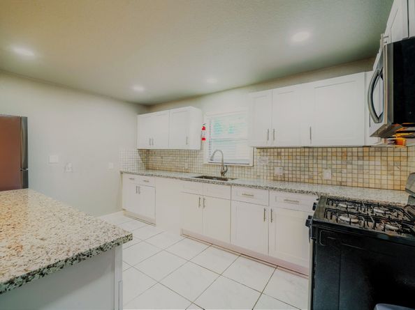 428 Gans Street, Houston TX 77029