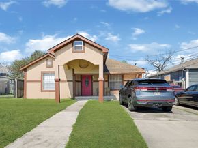 1318 Des Jardines Street, Houston TX 77023