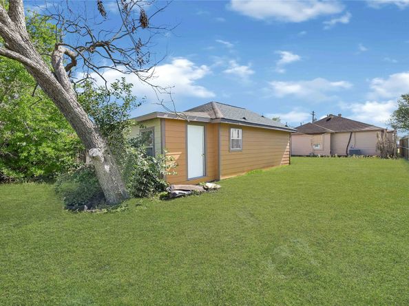 1318 Des Jardines Street, Houston TX 77023