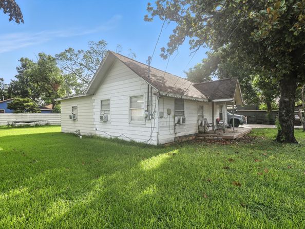 7007 Gonzales Street, Houston TX 77020